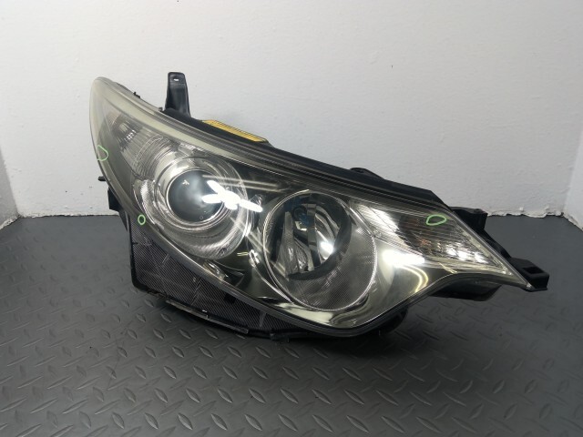 エスティマ ACR50W 右 ヘッドランプ ライト 81145-28A70拍卖