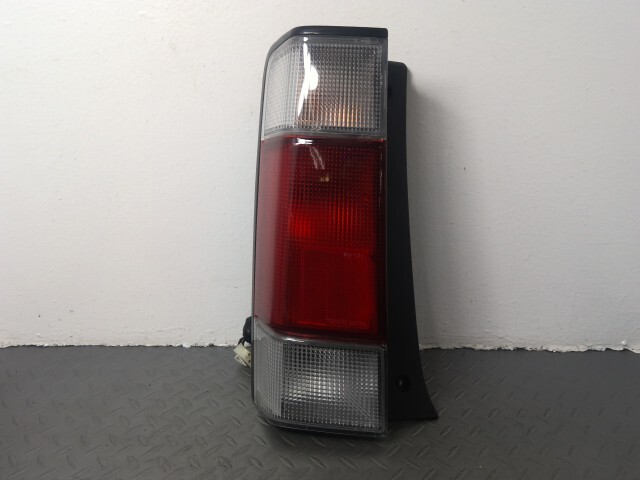 ボンゴフレンディ SGEW 左 テール ランプ ライト S09C-51-160拍卖