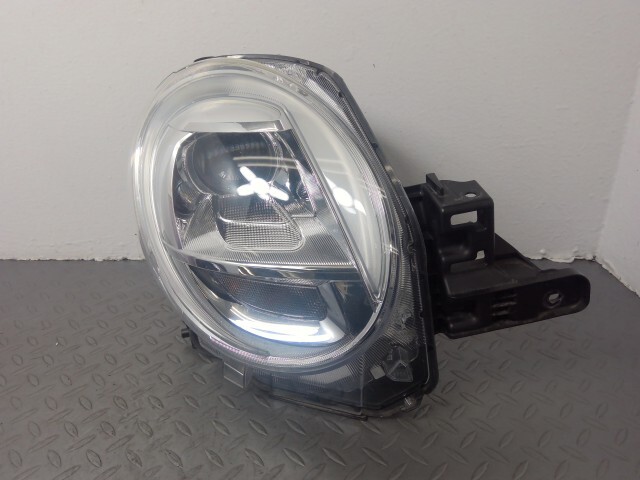 キャスト LA250S 右 ヘッドランプ ライト 81130-B2620拍卖