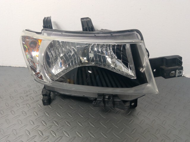 bB QNC21 右 ヘッドランプ ライト 81130-B1010拍卖
