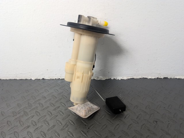 eKスペース B11A 燃料 フューエル ポンプ 1760A561拍卖
