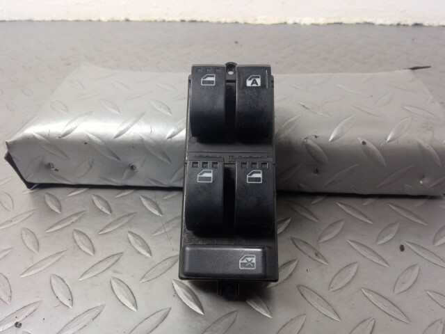 タント L375S パワーウインドウスイッチ 84820-B2290拍卖