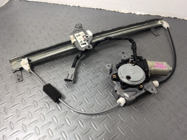 セレナ TC24 右 フロント ドア レギュレター モーター 80720-5N600拍卖