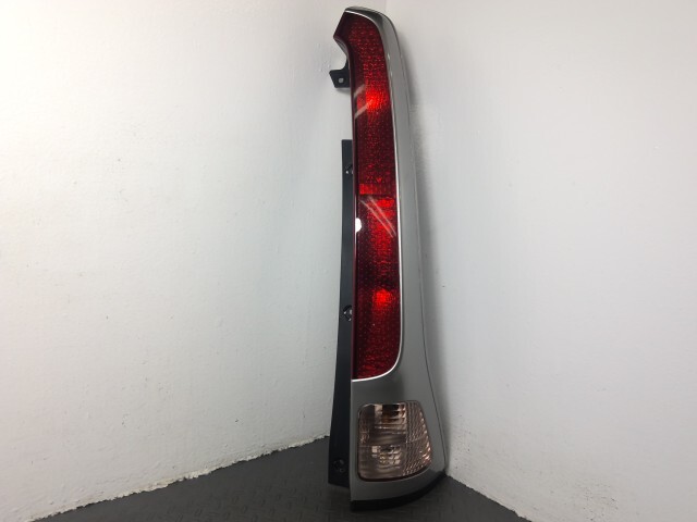 セレナ CC25 右 テール ランプ ライト 26550-CY80A拍卖