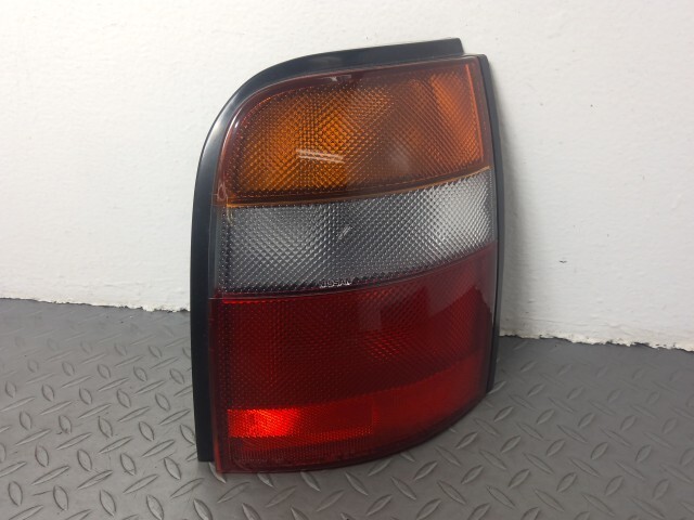 マーチ K11 右 テール ランプ ライト B6550-41B10拍卖