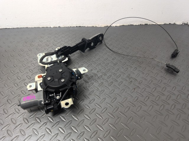 N-BOX JF1 左 パワー スライド ドア モーター 72050-TY0-901拍卖