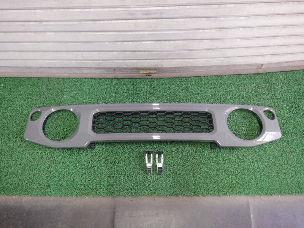 ジムニー JB64W/JB74W SJグリル グリル 3033-58G (A3779)拍卖