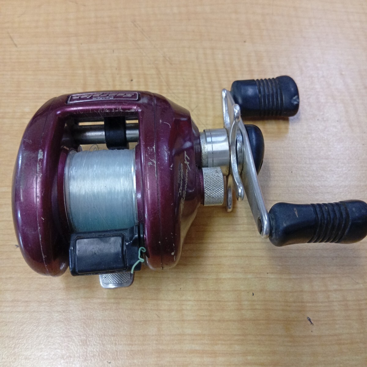 シマノ スコーピオン メタニウムXT 赤メタ 右 日本製 SHIMANO scorpion Metanium XT Made in JP ベイトリール RH321拍卖