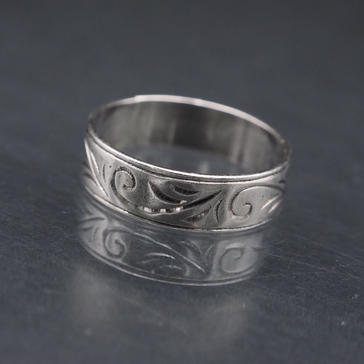 F742 ヴィンテージ SILVER刻印 リング 彫刻 デザイン シルバー 指輪 13号拍卖