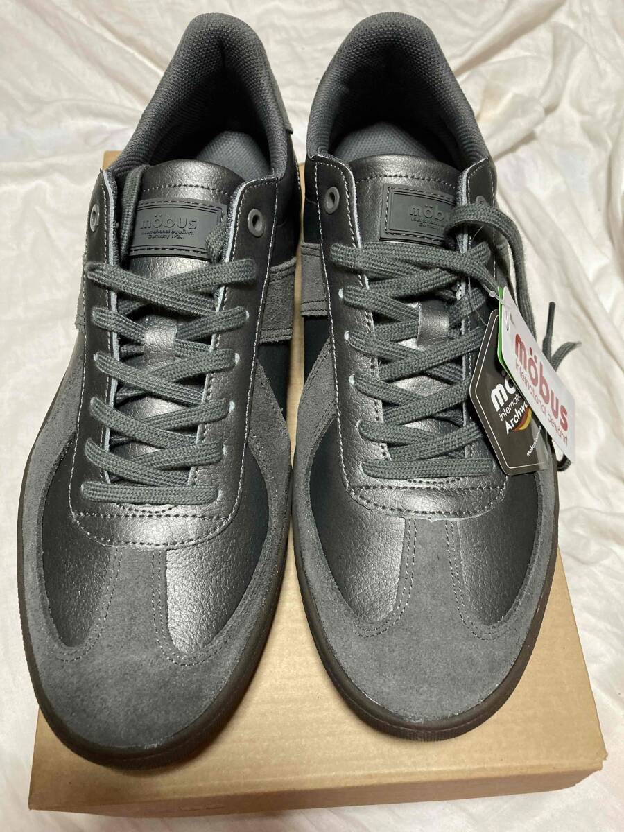【送料無料!新品未使用!12998円即決!ドイツの名門「mobus」本革スニーカー】世界のジャーマントレーナー!グレーに近いブラックシルバー拍卖
