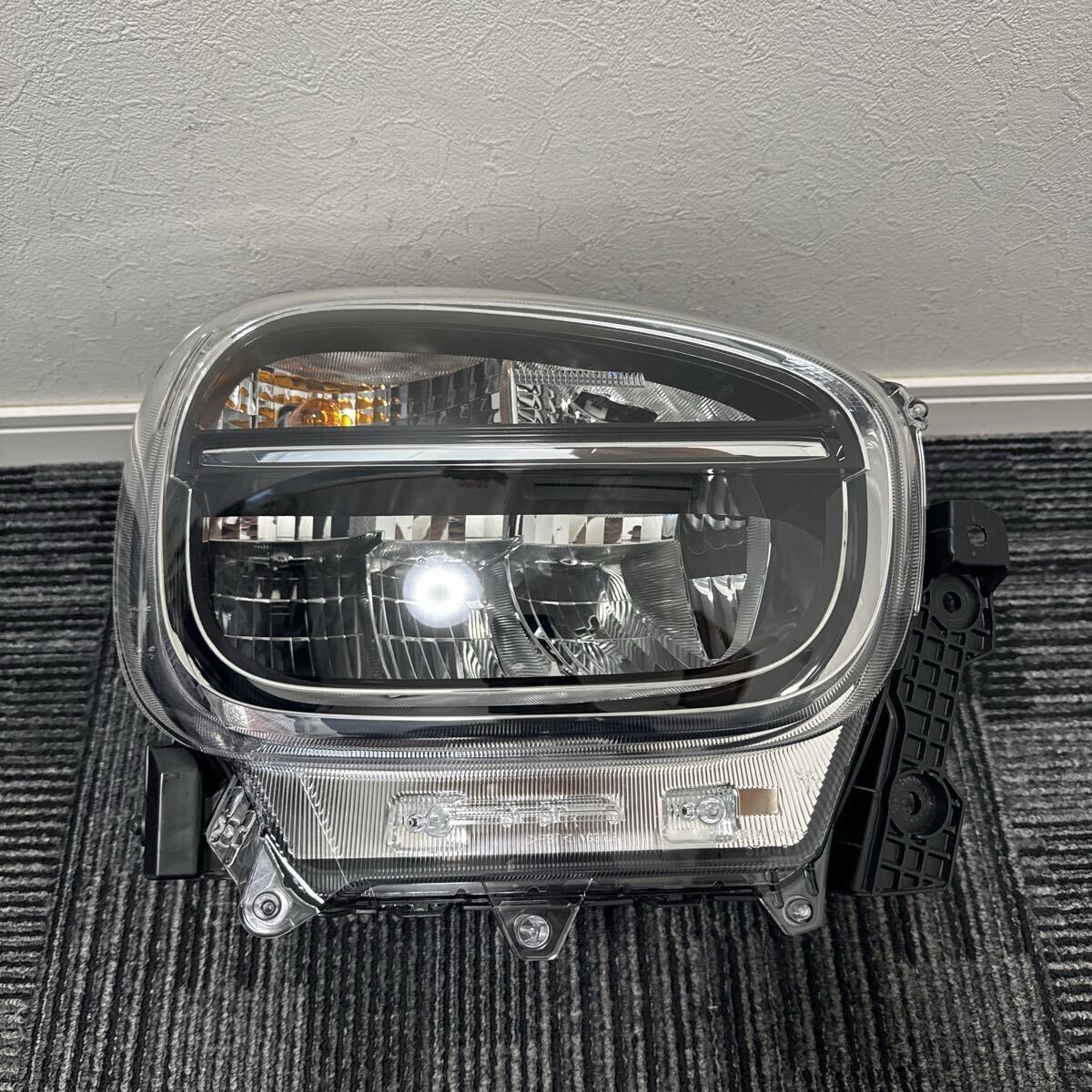 超美品 HA37S HA97S アルト HB97S キャロル 純正 右 運転席 LED ヘッドライト STANLEY W6322 破損無し ②拍卖