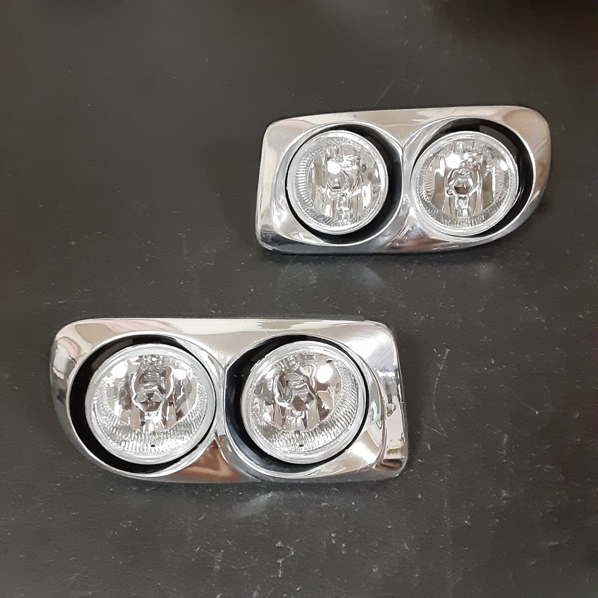 ランクル 100 ランドクルーザー 社外 フォグランプ 丸 4灯 ヘッドライト テールランプ バンパー マフラー リフトアップ オーバーフェンダー拍卖