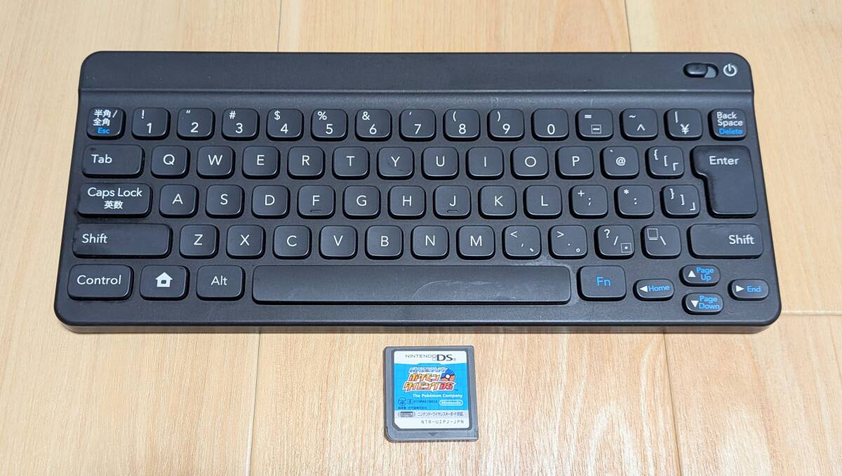 任天堂 DS 専用ソフト バトル&ゲット!    ポケモンタイピングDS ワイヤレスキーボード付き 動作確認済み 電池付き拍卖