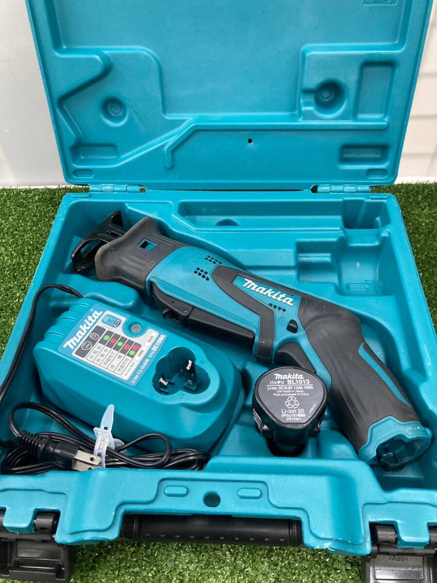 【中古品】【0924】★makita(マキタ) 10.8V充電式レシプロソー (1.3Ahバッテリ×1/充電器/ケース) JR101DWG ITST8X7MBP2U拍卖
