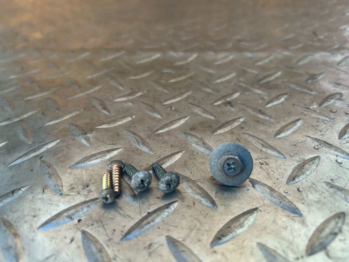 4494■ スズキ レッツ2 CA1PA ヘッドライト 調整ネジ拍卖