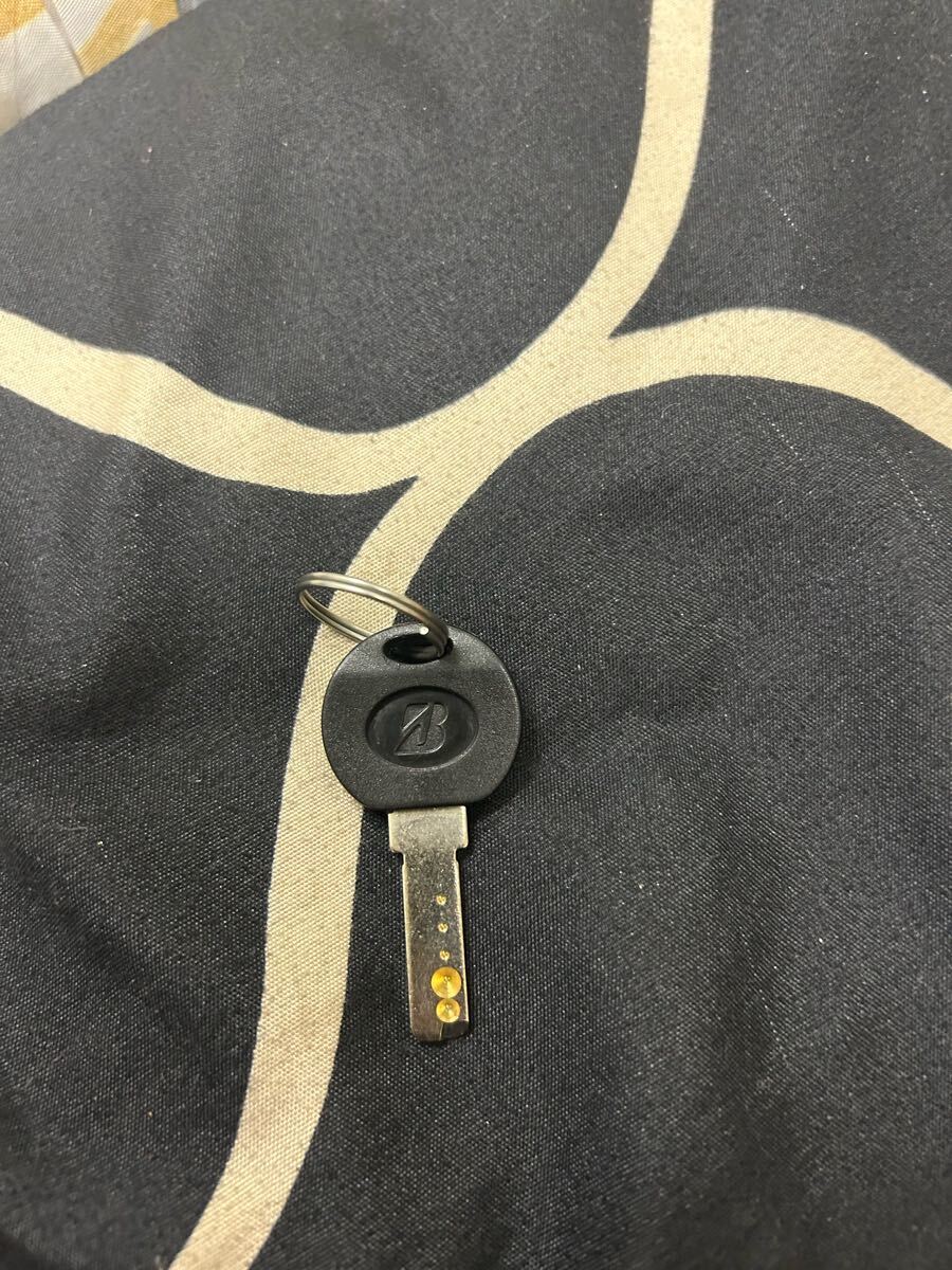 ブリジストン 自転車 鍵 N6721 【エブリッジ】 26インチ の自転車から取り外し拍卖