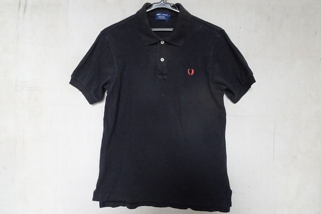 FRED PERRY/フレッドペリー/半袖ポロシャツ/鹿の子素材/左胸ワンポイントロゴししゅう/裾サイドスリット/黒/ブラック/Lサイズ(9/25R7)拍卖