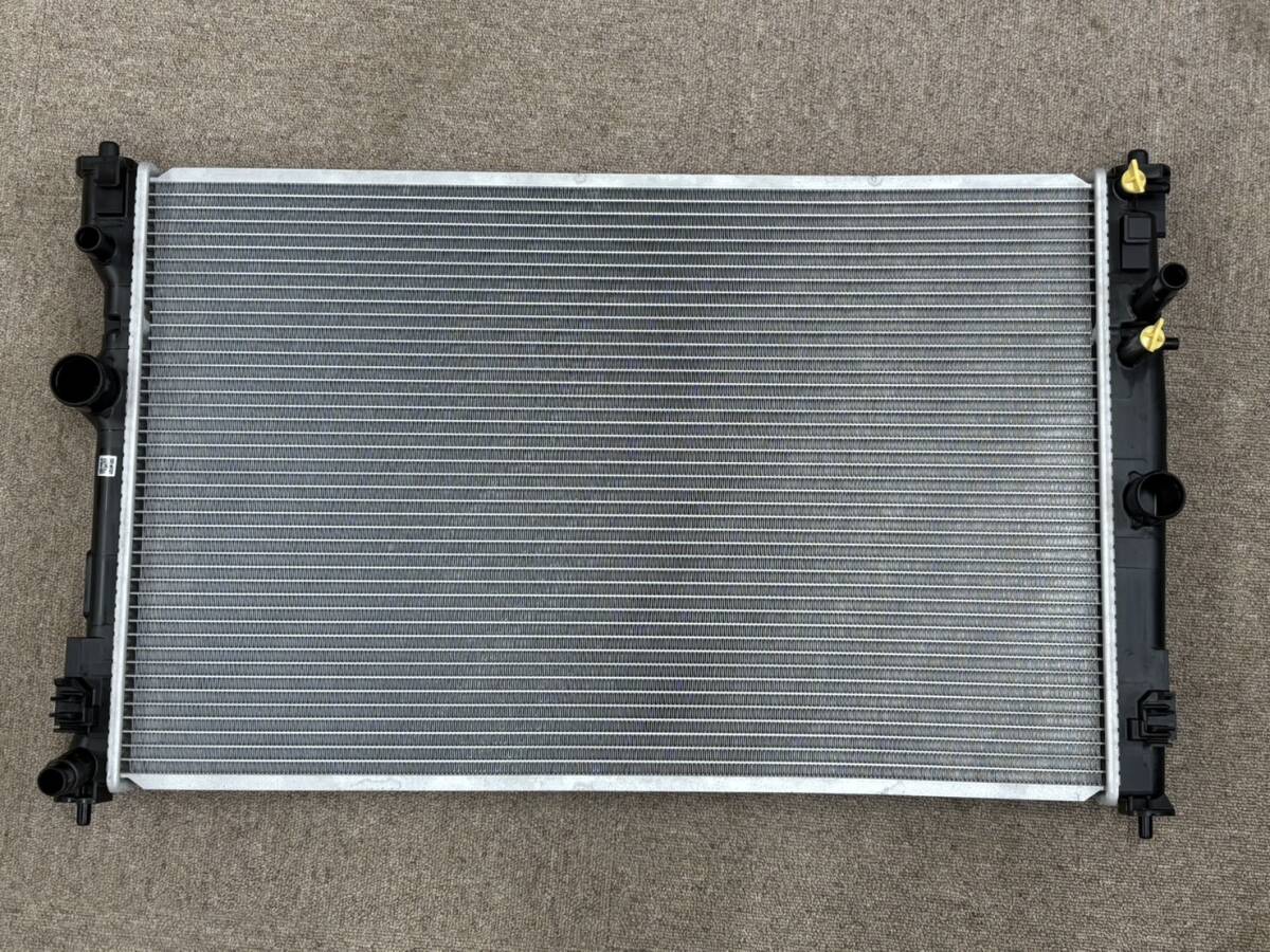 AXUH80 ハリアーハイブリッド AXUH85 社外新品 ラジエーター 121199拍卖