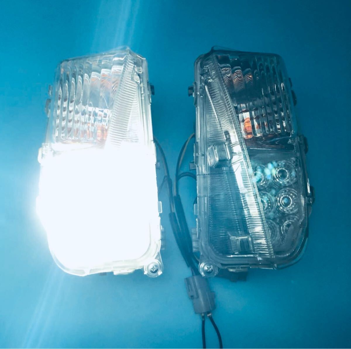 プリウス30系prius 後期US仕様 ウインカー LEDデイライト拍卖