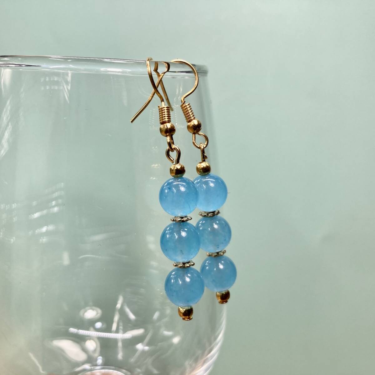 シーブルージェイド ピアス フックピアス 8mm (ゴールド) イヤリング、樹脂フック変更可 樹脂ピアス シンプル ハンドメイド拍卖