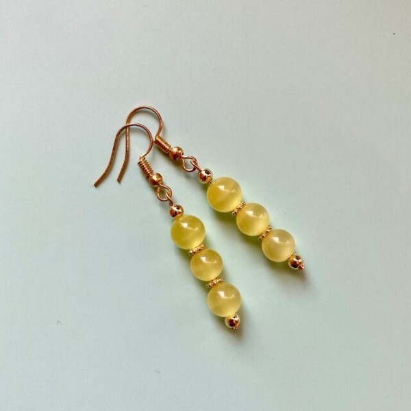 キャッツアイ ピアス(イエロー) フックピアス 8mm (シルバー) イヤリング、樹脂フック変更可 樹脂ピアス シンプル ハンドメイド拍卖