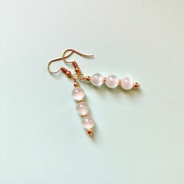 キャッツアイ ピアス(ホワイト) フックピアス 8mm (シルバー) イヤリング、樹脂フック変更可 樹脂ピアス シンプル ハンドメイド拍卖