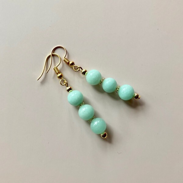 ブルーグリーンジェイドジェイド ピアス フックピアス 8mm (ゴールド) イヤリング、樹脂フック変更可 樹脂ピアス シンプル ハンドメイド拍卖