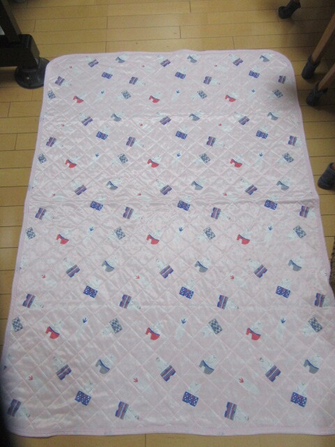 美品くまさん柄敷パット140×100センチ激安即決1円子供用等にすべり止め付拍卖