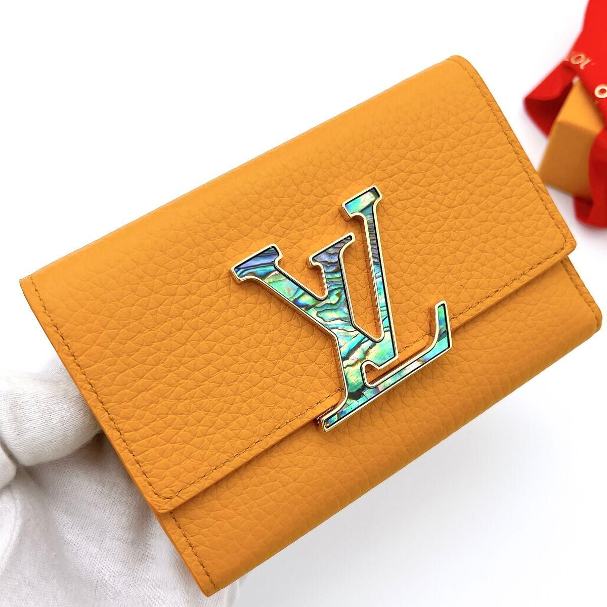 LOUIS VUITTON ルイヴィトン ポルトフォイユ カプシーヌ コンパクト イエロー(黄色、オレンジ) トリヨン 三つ折り財布 A553拍卖