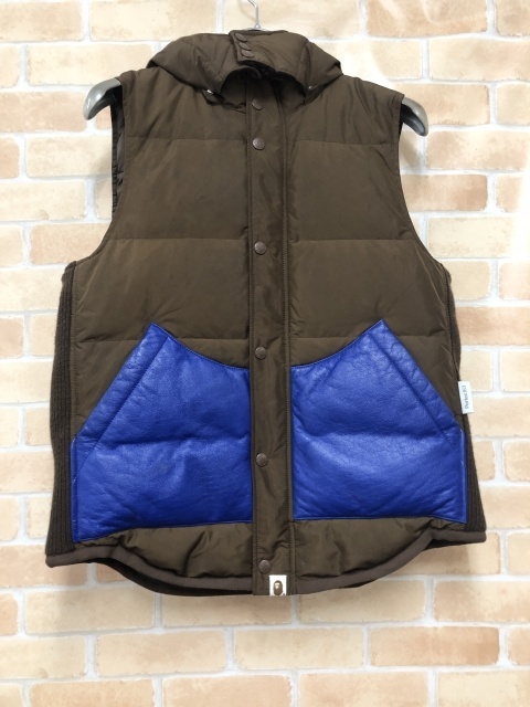 A BATHING APE アベイシングエイプ ダウンベスト 1860-140-022 ブラウン×ブルー M 111420183#拍卖