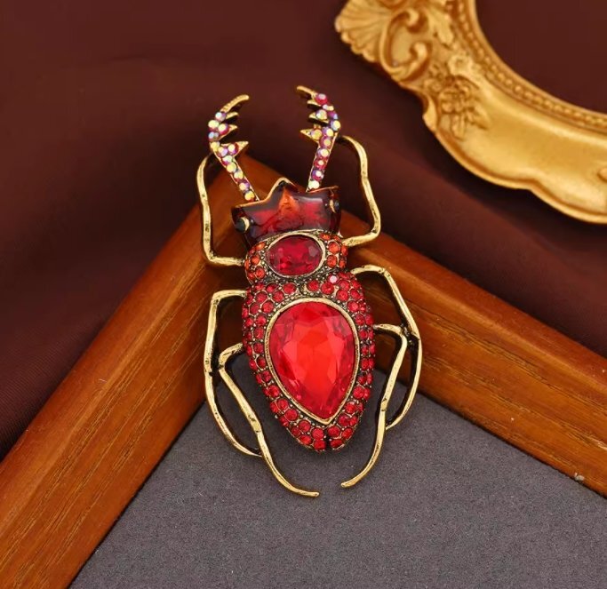昆虫ビートルブローチコサージュ女性の個性的なファッションコートドレスアクセサリー拍卖