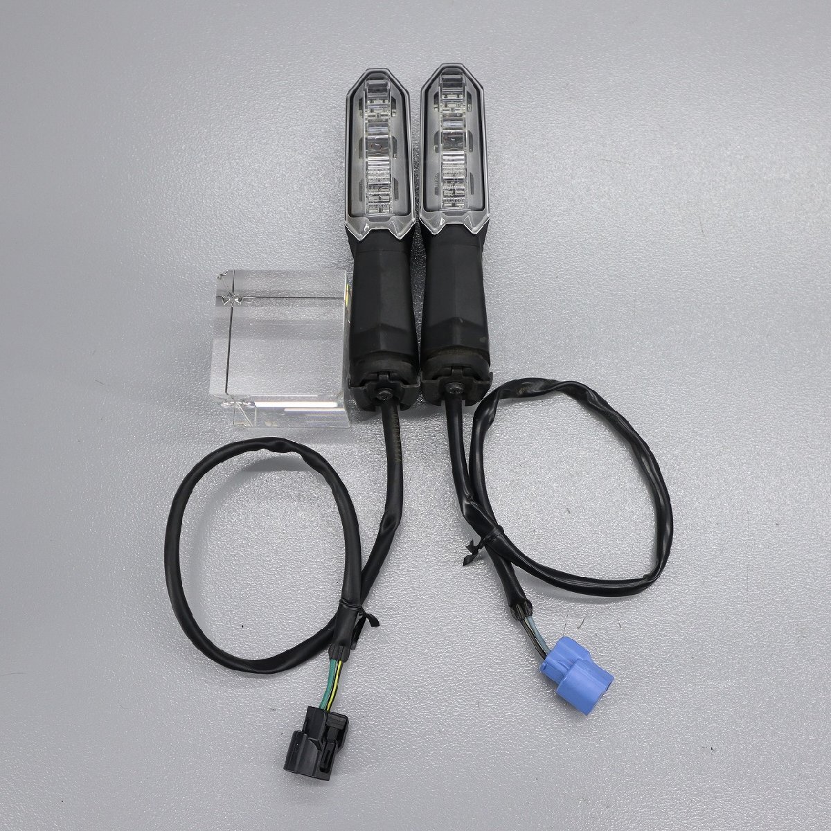 カワサキ Z900RS 純正 ウインカー 50R-0034599 250822BD0539拍卖