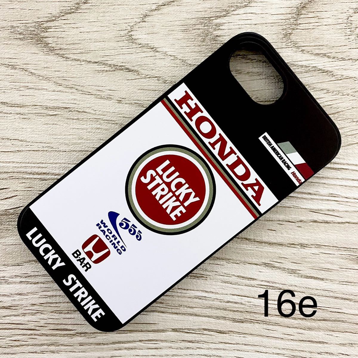 ラッキー ストライク B・A・R ホンダ iPhone 16e ケース F1 BAR 006 ジェンソン・バトン 佐藤琢磨 BAR スマホ拍卖