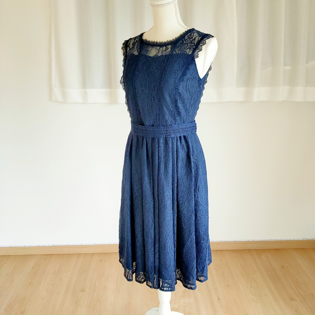 【送料無料・匿名配送】新品タグ付き axes femme アクシーズファム レース重ねドレス 紺 M 結婚式 二次会 お嬢様 お食事会拍卖