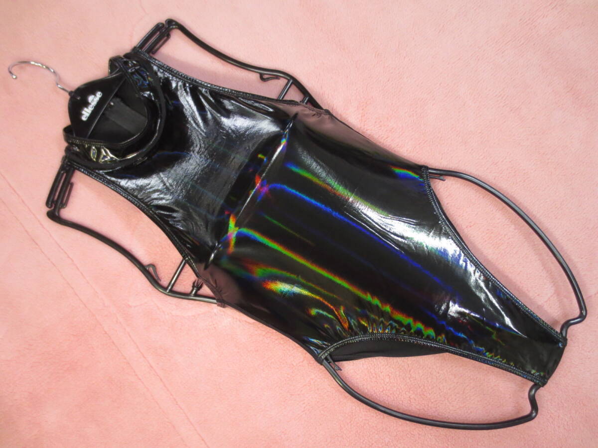 公式サイト完売品 PHARFAITE パルフェット【SCHE/MEE】ブラックマテリアルバイカラー AUROLA オーロラ 虹色ピカピカ 超艶光沢 競泳水着拍卖