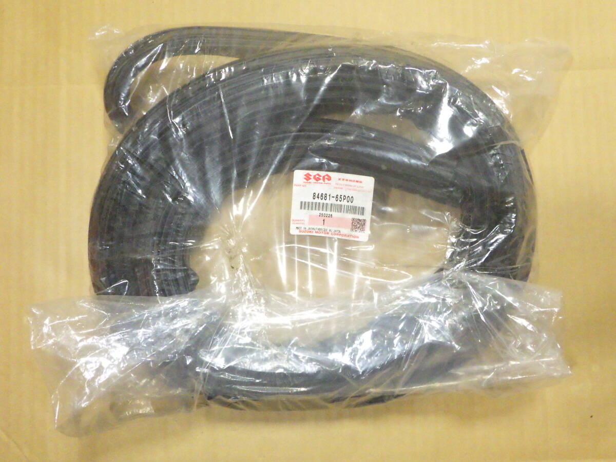 即決 MR31S ハスラー ウェザーストリップ リア 84681-65P00 ※送込 ②拍卖