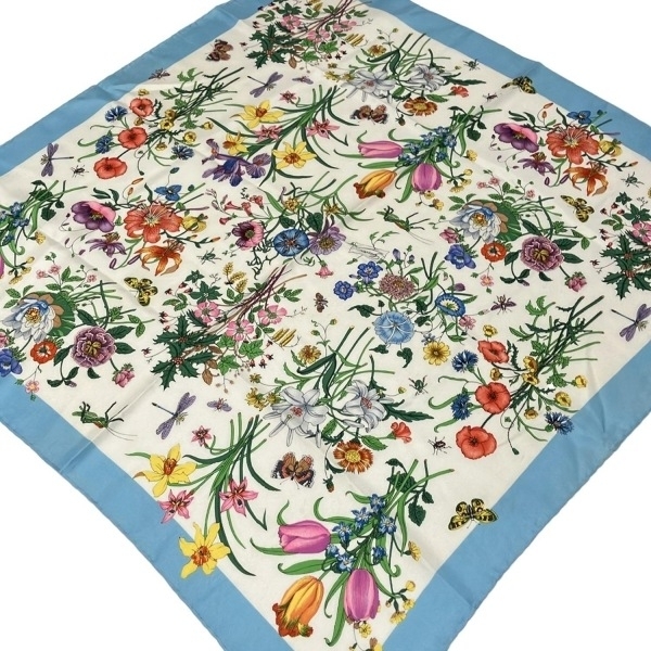 グッチ GUCCI - 白×ライトブルー×マルチ 花柄 スカーフ拍卖