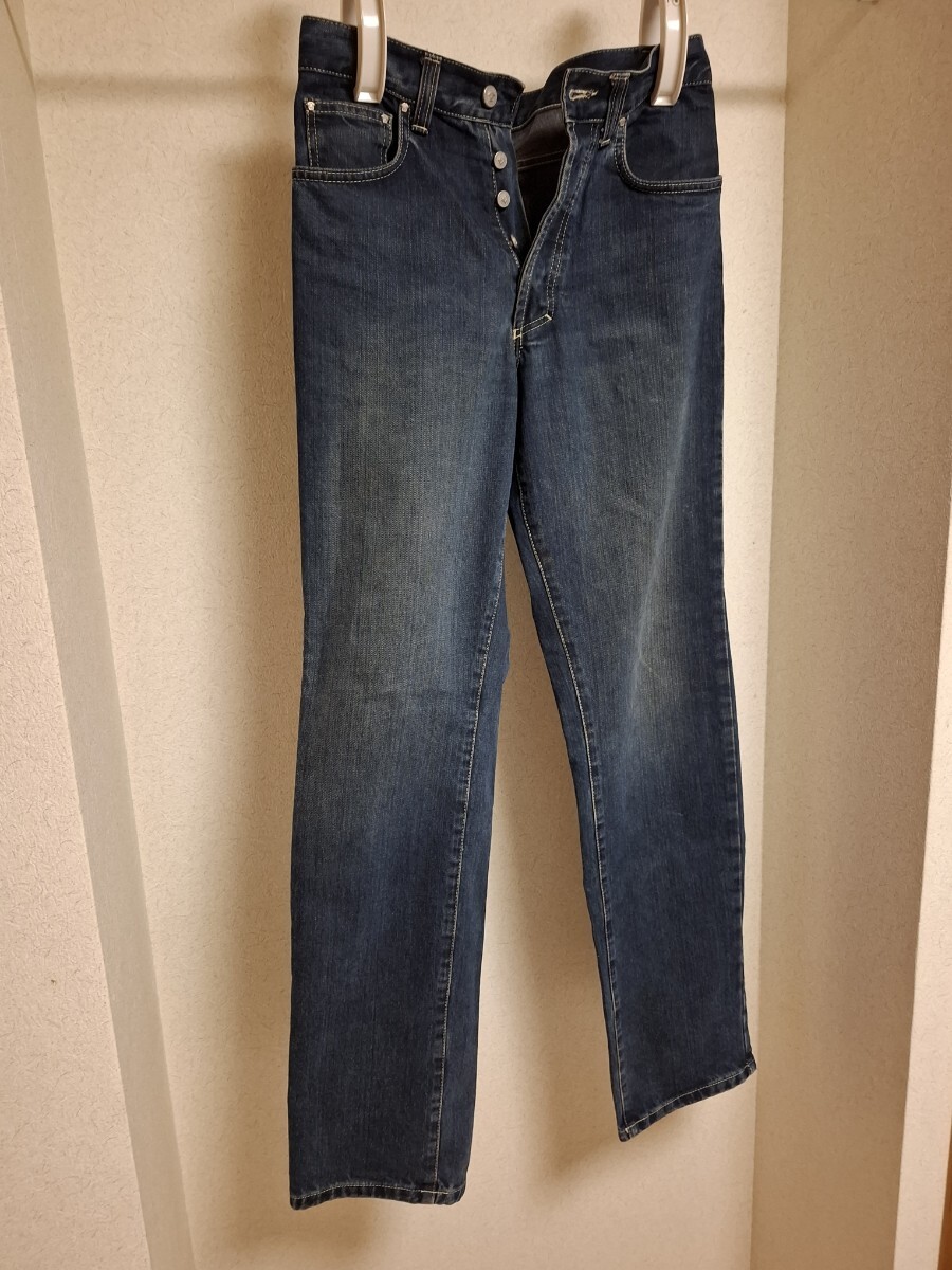ヴェルサーチ ジーンズ インディゴ ジーパン32めっちゃカッコいいですよ!丈詰め無し。格安!拍卖