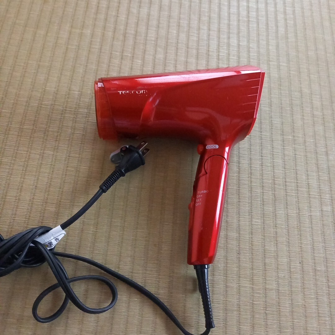 ヘアドライヤー ヘアードライヤー ドライヤー テスコム1300w 温風でない ジャンク扱い拍卖