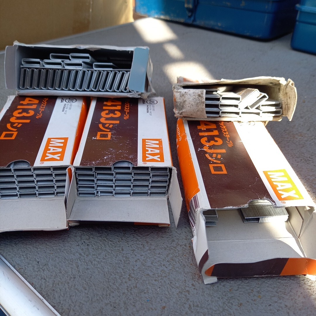 ステープル 肩幅4長さ13号 413jシロ 419ma 416jシロ まとめて 大工 建築拍卖