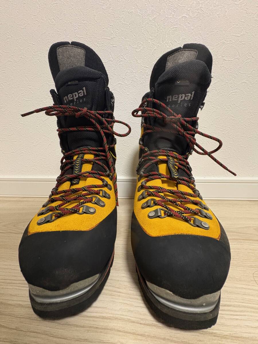 ★美品★ LA SPORTIVA NEPAL CUBE GTX サイズ42 スポルティバ ネパールキューブ 冬山 登山拍卖