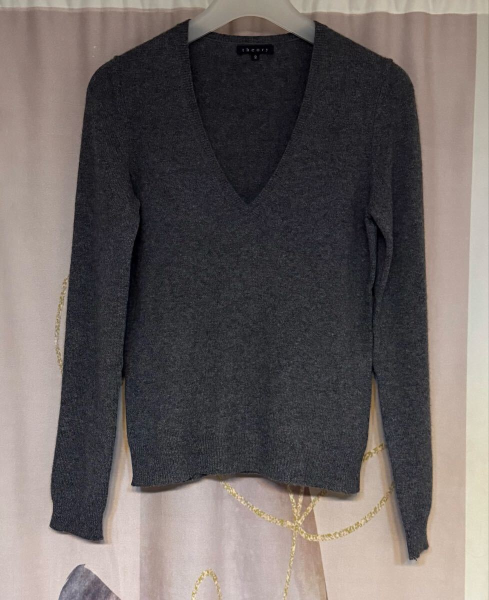 セオリー カシミヤ100% Vネック ニット グレー拍卖