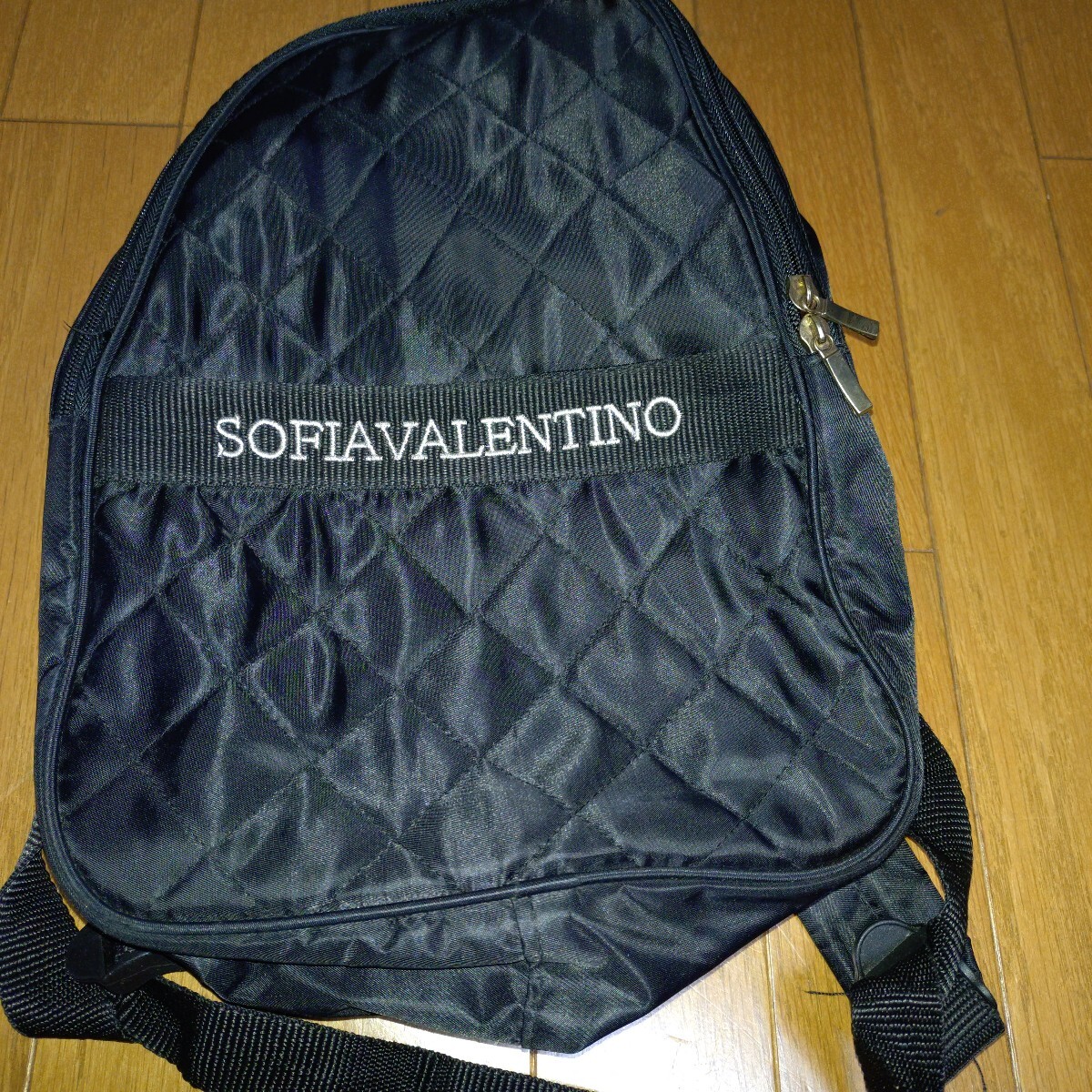 SOFIA VALENTINO ソフィアバレンチノ リュックサック  黒 軽い拍卖