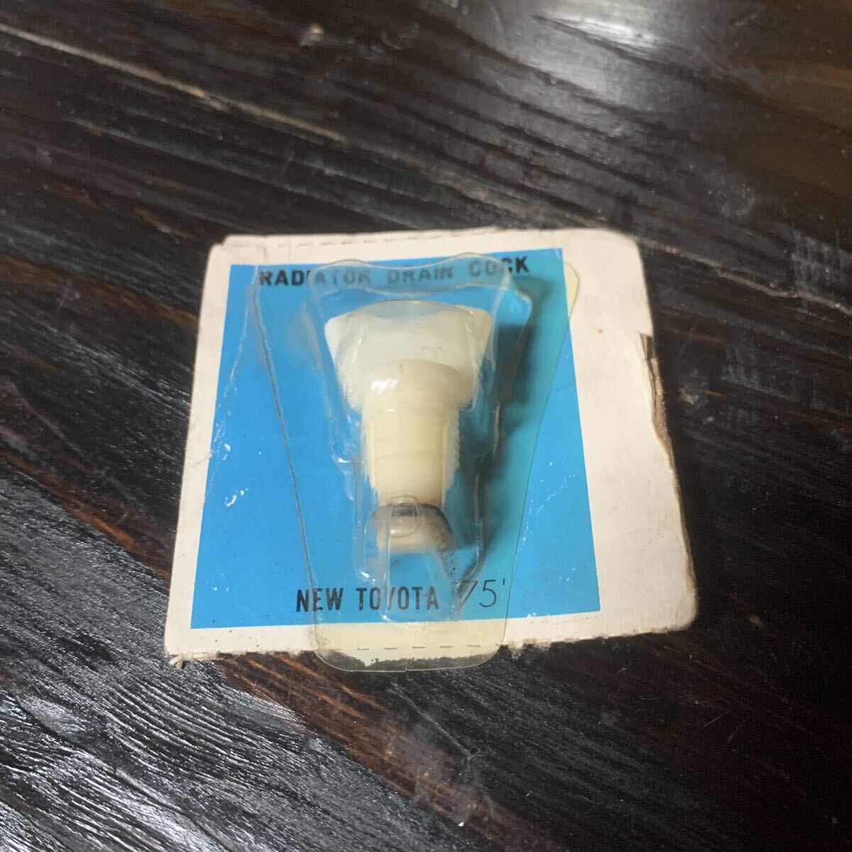 ラジエータードレインコック New Toyota 75拍卖