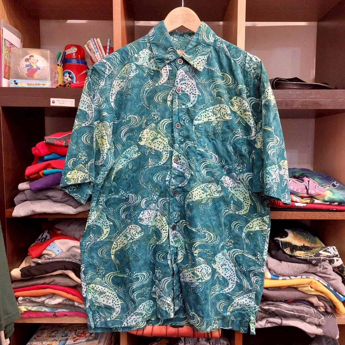US古着 JOHARI WEST M 半袖 柄シャツ ボタン 魚 フィッシュ 緑 07I1506拍卖