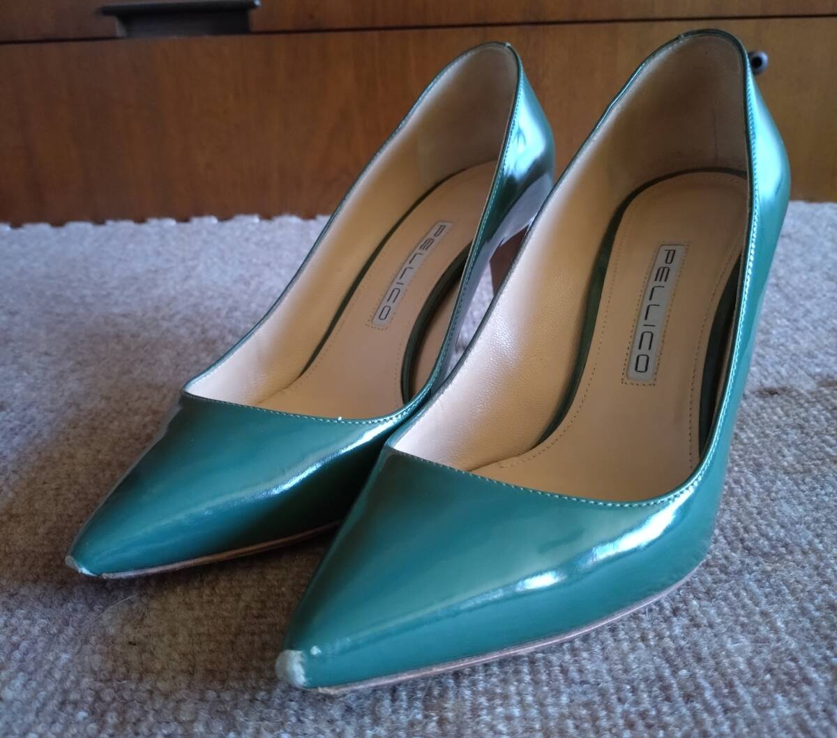 PELLICO ポインテッドトゥハイヒール 361/2 8センチヒール グリーン ややダメージあり 中古品 拍卖
