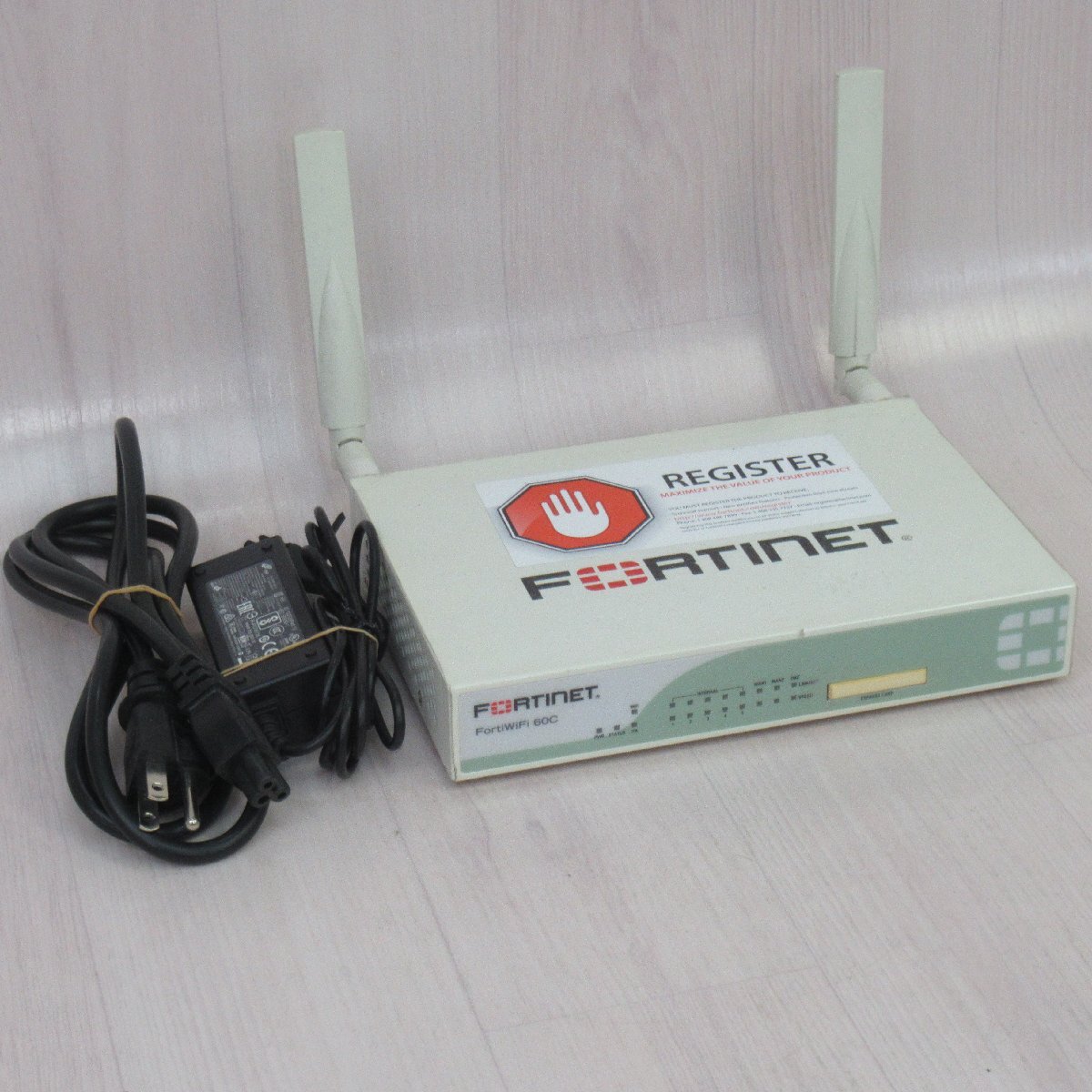 Fortinet FWF-60C FortiWifi-60C UTM ライセンス期限切れ 保証有 XY 19382#拍卖