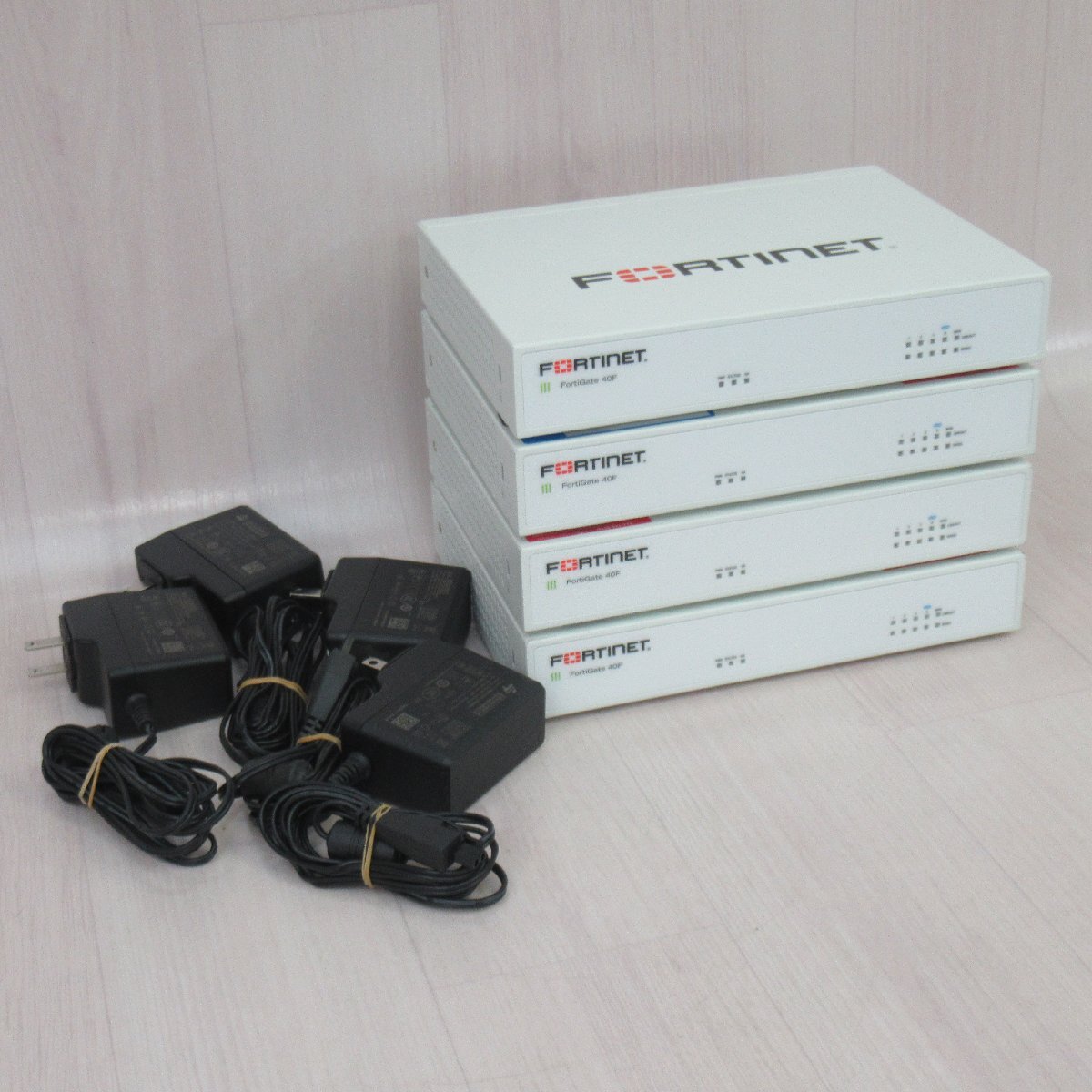 Fortinet FG-40F (4台セット) FortiGate-40F UTM ライセンス27年7月~9月 保証有 XY 19484#拍卖