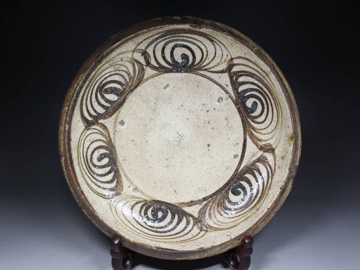 ◆古瀬戸・鉄絵・馬の目・皿・飾り皿・渦巻鉢・鉢・平鉢・鉄釉・絵瀬戸◆a8184h拍卖