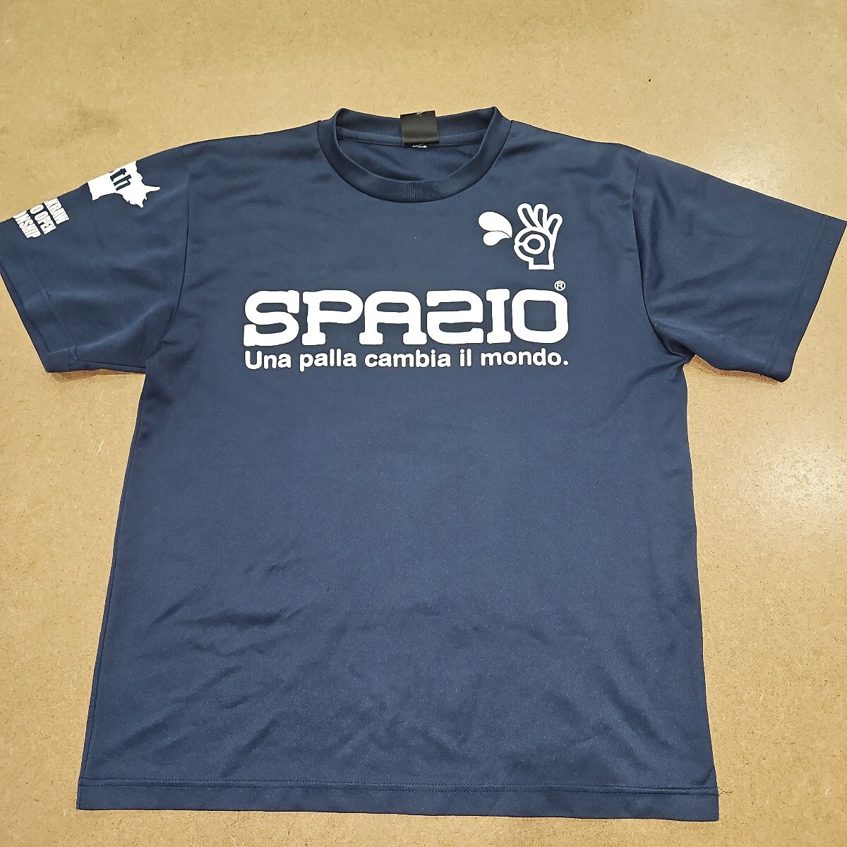 スパツィオ 速乾Tシャツ(紺)Lサイズです。拍卖